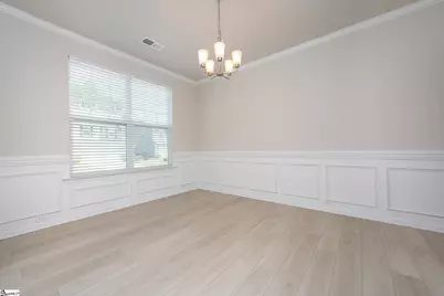 138 Magnolia Street, Reidville, SC 29388 - Photo 2