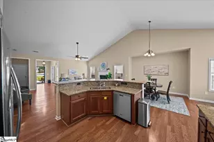 237 Medoc Ln, Moore, SC 29369 - Photo 4