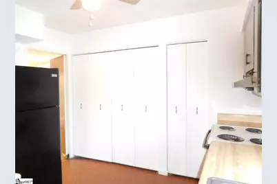 31 Summercreek Drive, Spartanburg, SC 29307 - Photo 2