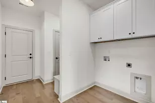 517 N East Main St, Easley, SC 29640 - Photo 20