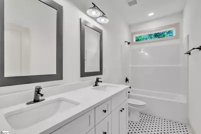 517 N East Main Street, Easley, SC 29640 - Photo 18