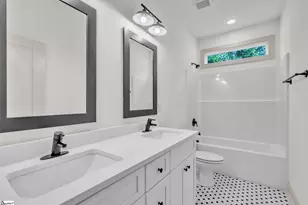 517 N East Main St, Easley, SC 29640 - Photo 18