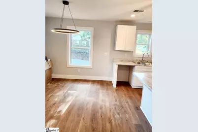 200 Broadus Street, Greer, SC 29651 - Photo 6