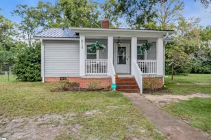613 E Florida Ave, Clinton, SC 29325 - Photo 2
