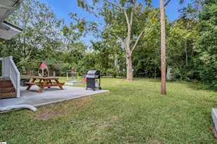 613 E Florida Ave, Clinton, SC 29325 - Photo 16