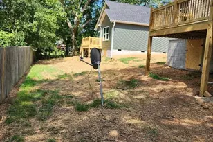 140 Broadus St, Greer, SC 29651 - Photo 12