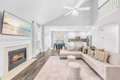 402 Rolling Pines Lane, Duncan, SC 29334 - Photo 4