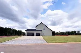 4007 Hollybank Dr, Spartanburg, SC 29303 - Photo 16