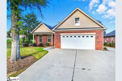 107 Queens Court, Greenwood, SC 29649 - Photo 1