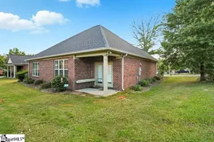 107 Queens Ct, Greenwood, SC 29649 - Photo 24