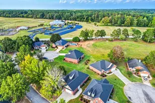 107 Queens Ct, Greenwood, SC 29649 - Photo 28
