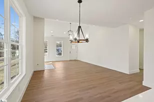 85 Robinson Rd, Taylors, SC 29687 - Photo 10