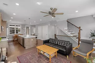 7 Hub St, Greenville, SC 29601 - Photo 12