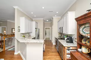 9 Belle Terre Ct, Greenville, SC 29609 - Photo 6