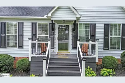 304 Pine Street, Greer, SC 29650 - Photo 2