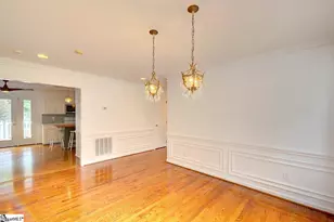 406 Stonewall Dr, Easley, SC 29642 - Photo 14