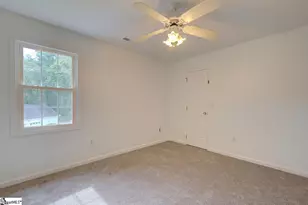 406 Stonewall Dr, Easley, SC 29642 - Photo 32
