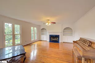 406 Stonewall Dr, Easley, SC 29642 - Photo 8