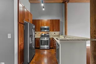 400 Mills Ave, Greenville, SC 29605 - Photo 12