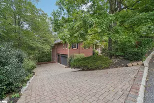 100 Paris Glen Way, Greenville, SC 29609 - Photo 4