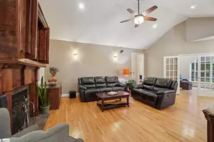 100 Paris Glen Way, Greenville, SC 29609 - Photo 6