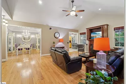 100 Paris Glen Way, Greenville, SC 29609 - Photo 10