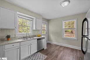 13 Mayo Dr, Greenville, SC 29605 - Photo 8