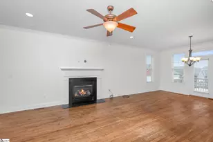 105 Lawndale Dr, Greer, SC 29651 - Photo 8