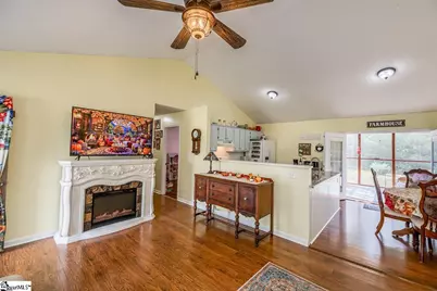 111 Plumcreek Lane, Enoree, SC 29335 - Photo 6