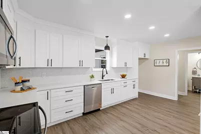 11 Willow Springs Drive, Greenville, SC 29607 - Photo 14