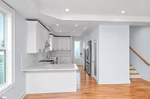 17 Furman St, Greenville, SC 29611 - Photo 6