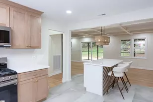 1307 NE Main St, Simpsonville, SC 29681 - Photo 4