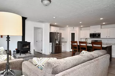 130 Boyd Drive, Travelers Rest, SC 29690 - Photo 4