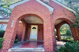 302 Chestnut St, Abbeville, SC 29620 - Photo 2