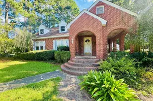 302 Chestnut St, Abbeville, SC 29620 - Photo 1