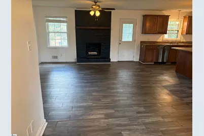 3036 Elmhurst Drive, Boiling Springs, SC 29316 - Photo 2