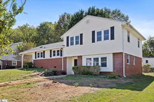 846 Pine Creek Dr, Greenville, SC 29605 - Photo 2