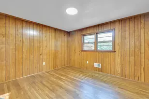 3823 Maid Marion Ln, Spartanburg, SC 29302 - Photo 10