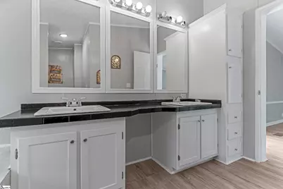 1298 Mordeci Mountain Road, Gray Court, SC 29645 - Photo 22