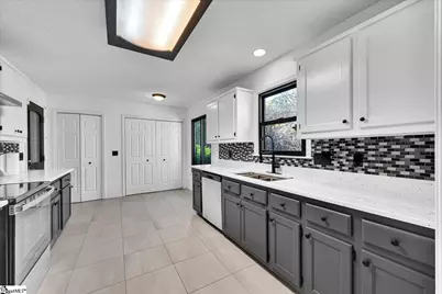 6 W Fairgate Court, Simpsonville, SC 29680 - Photo 14