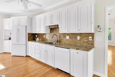 125 Lake Robinson Pointe, Greer, SC 29651 - Photo 16