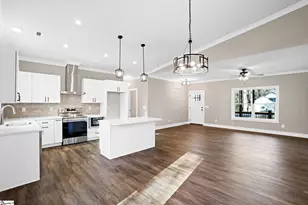 225 Cedar St, Woodruff, SC 29388 - Photo 8