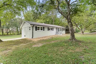 1 Longmeadow Rd, Taylors, SC 29687 - Photo 2