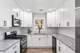 1 Longmeadow Rd, Taylors, SC 29687 - Photo 14