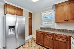 401 Gordon St, Greenville, SC 29611 - Photo 18