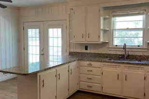 9 Forestdale Dr, Taylors, SC 29687 - Photo 4