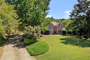 381 Carleton Cir, Spartanburg, SC 29301 - Photo 2