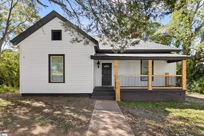 25 S Riegel Avenue, Ware Shoals, SC 29692 - Photo 2