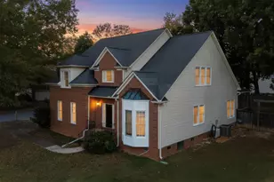 1 Mountain Rose Ct, Simpsonville, SC 29681 - Photo 2