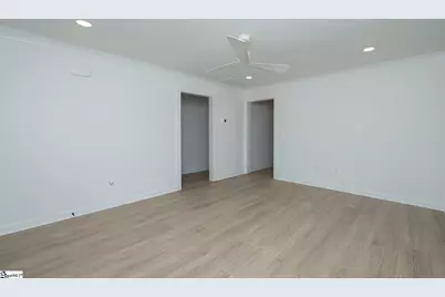 406 Fairview Street, Fountain Inn, SC 29644 - Photo 10